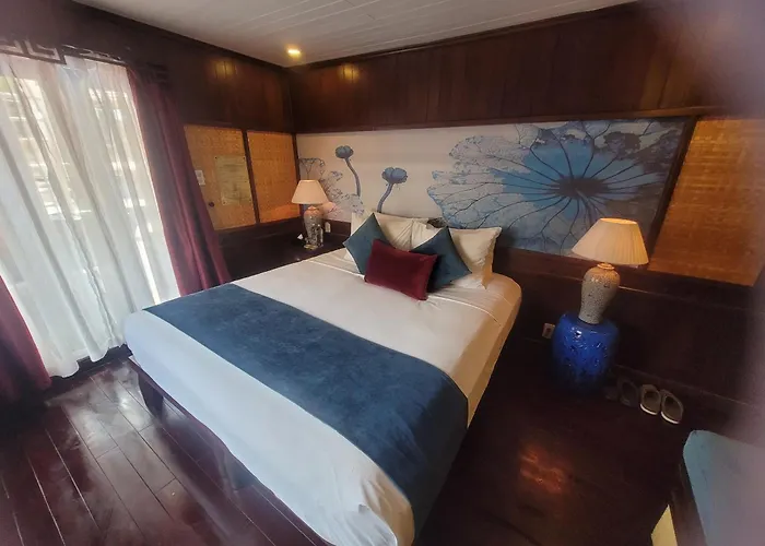 Private Bhaya Legend Cruise