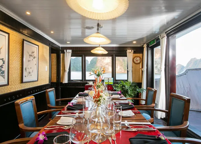 Private Bhaya Legend Cruise 5* Ha Long