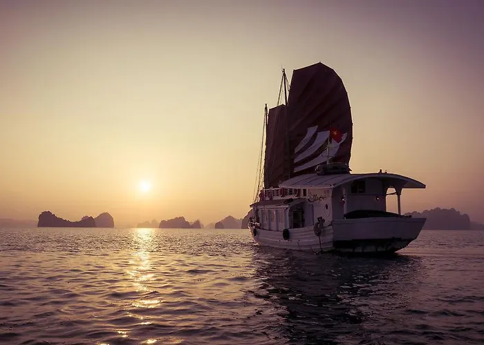 Private Bhaya Legend Cruise 5*